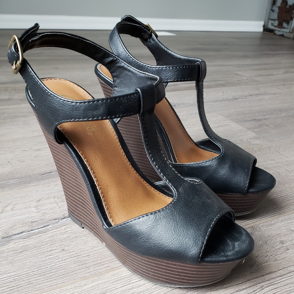 Black Wedge Heels